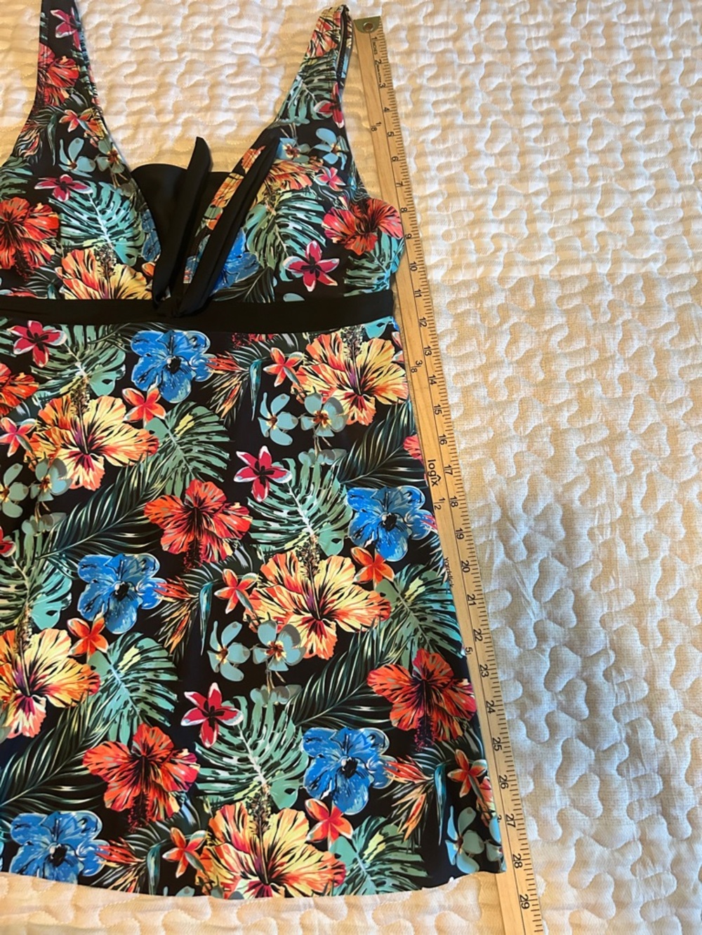 Bathing suit tankini/ tunic top - Picture 7 of 10